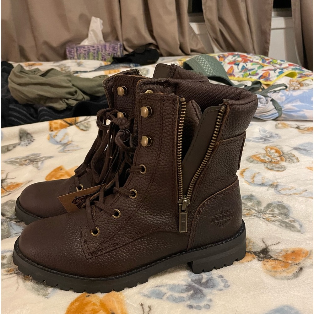 Harley Davidson dark brown leather boots.